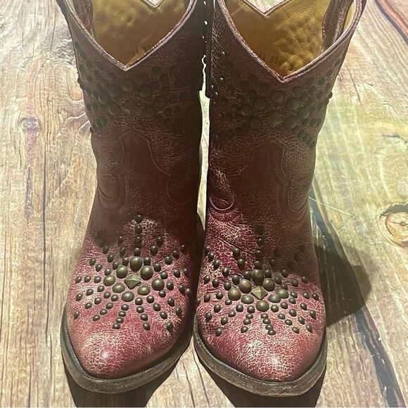 Old Gringo womens red studded distressed cowboy bootsSize 7 1/2 Preowned - Picture 15 of 16